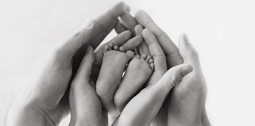 Prematuro, neonato, mani, piedini, libera da Pixabay