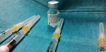 Vaccino_siringa 