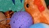 Il coniglietto e il pulcino con le uova pasquali realizzati dai piccoli bambini della Scuola in ospedale in Pediatria